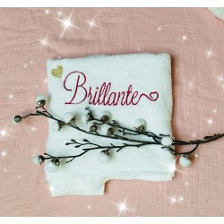 Serviette brodée avec mot