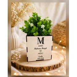 Cube en bois fleuri